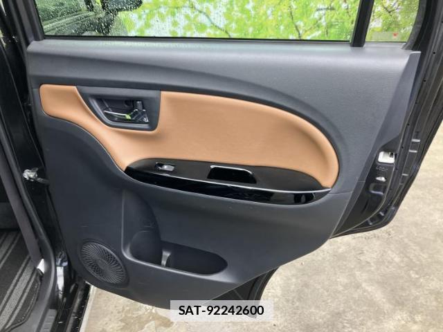 Daihatsu CAST 2018-02 7822399-4