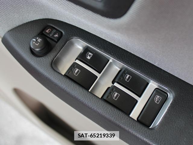 Daihatsu CAST 2015-09 7823010-15