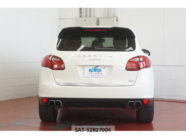 Porsche CAYENNE 2011-12 7813579-10