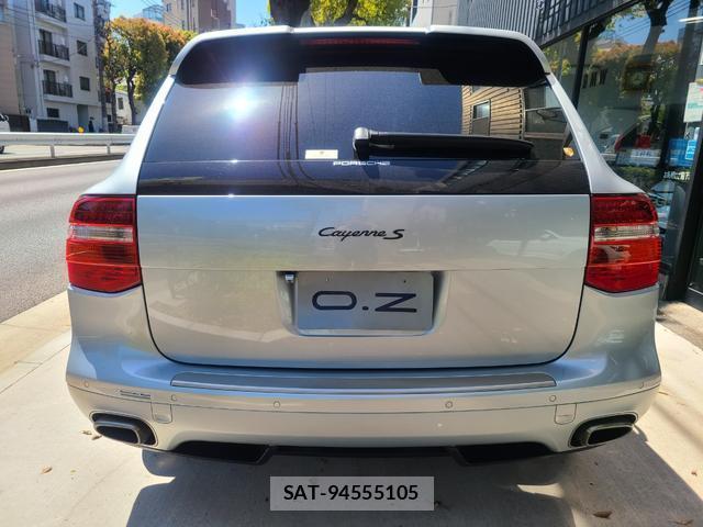Porsche CAYENNE 2007-04 7813677-10