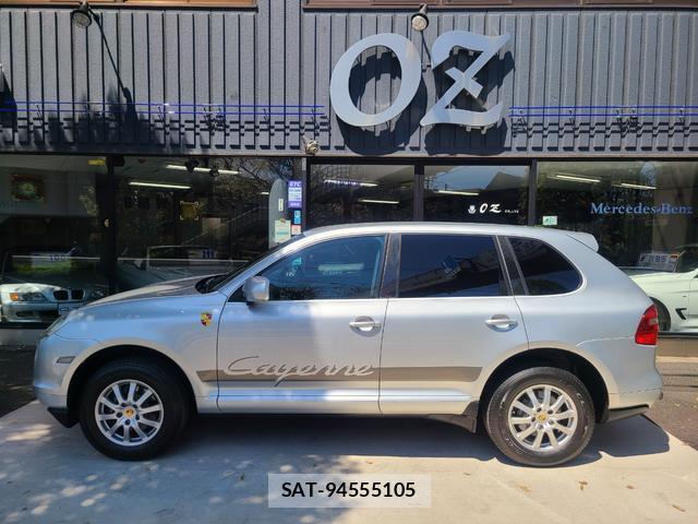 Porsche CAYENNE 2007-04 7813677-7