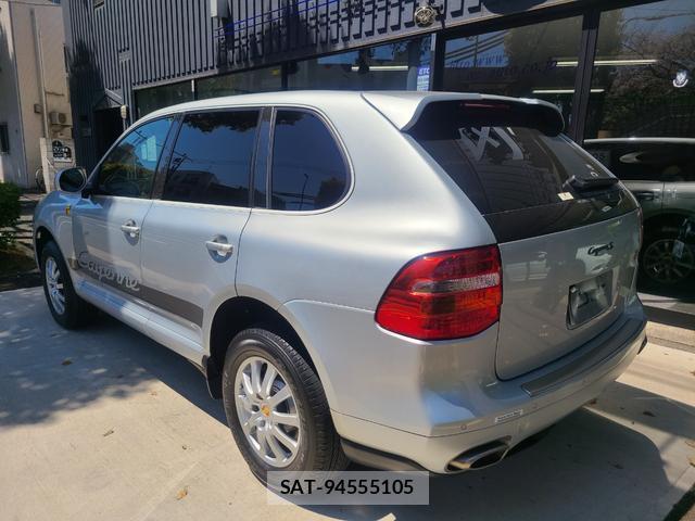 Porsche CAYENNE 2007-04 7813677-9