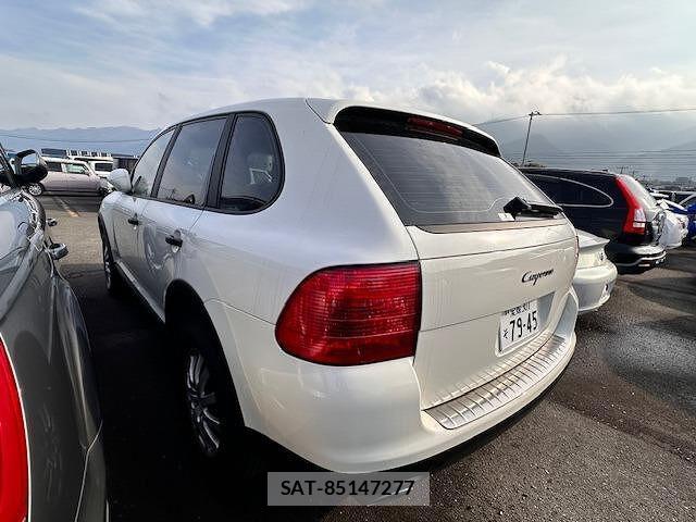 Porsche CAYENNE 2006-04 7813960-1