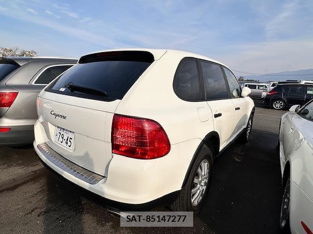 Porsche CAYENNE 2006-04 7813960-4