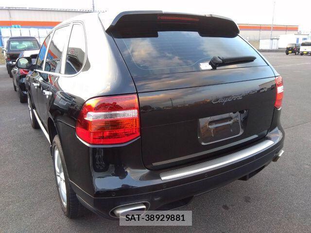Porsche CAYENNE 2010 7813969-1
