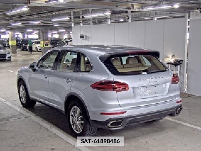 Porsche CAYENNE 2016-01 7814919-4