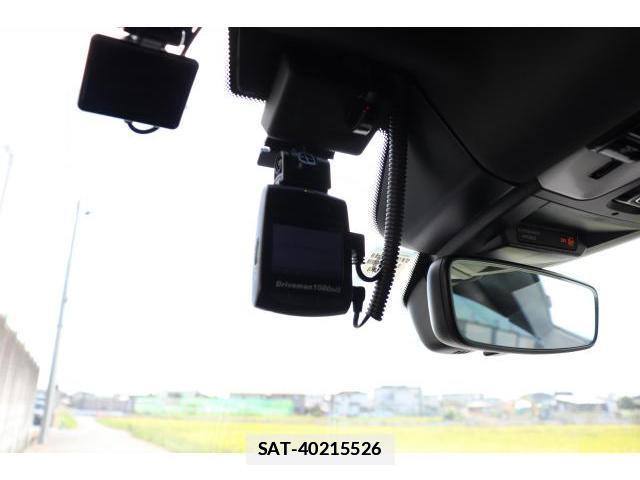 Porsche CAYENNE 2019-06 7817214-15