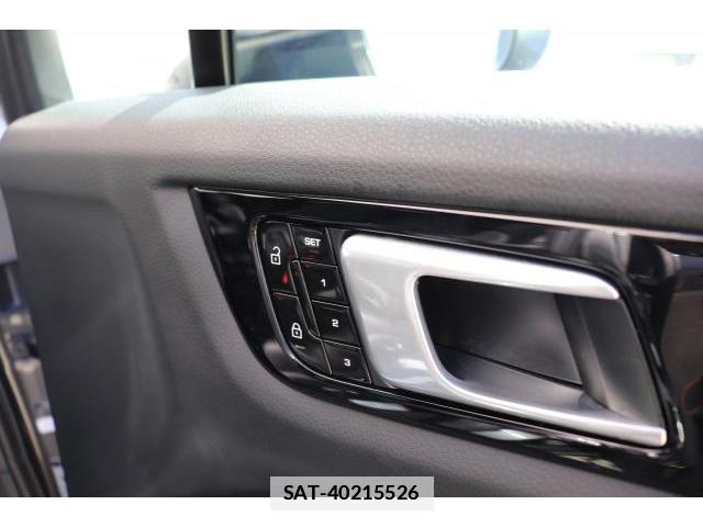 Porsche CAYENNE 2019-06 7817214-17