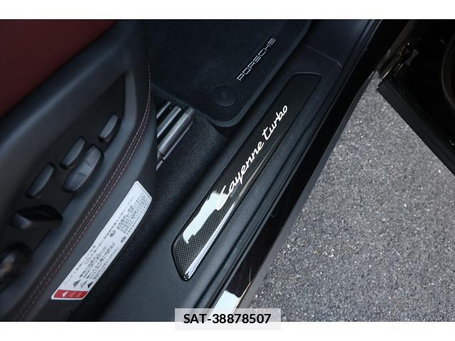 Porsche CAYENNE 2024-04 7818638-16