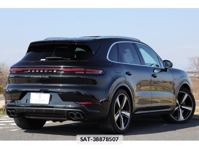 Porsche CAYENNE 2024-04 7818638-5