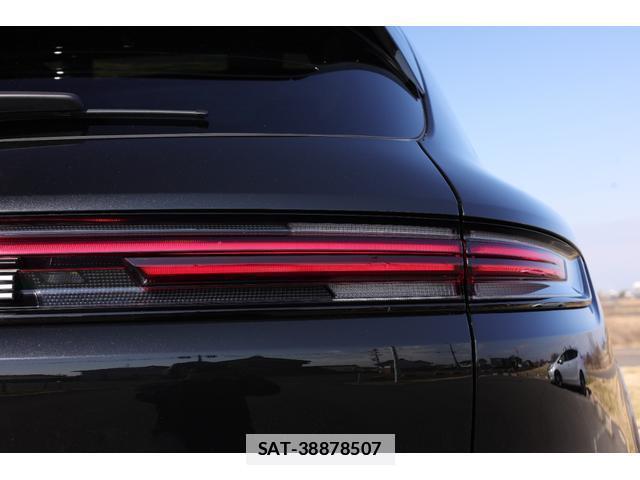Porsche CAYENNE 2024-04 7818638-7