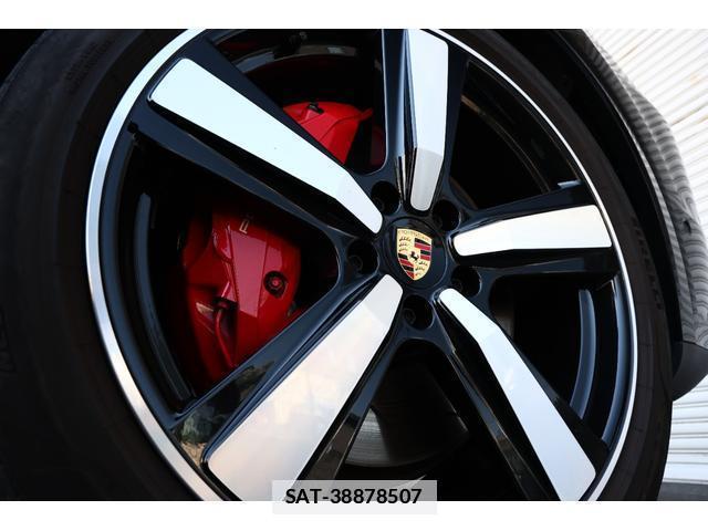 Porsche CAYENNE 2024-04 7818638-8