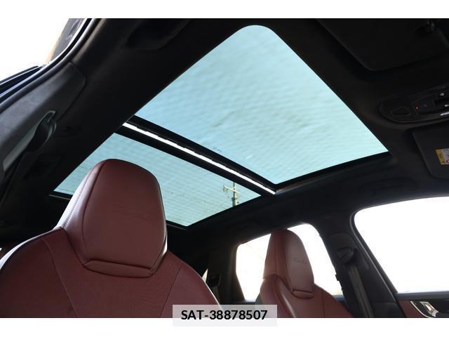 Porsche CAYENNE 2024-04 7818638-9