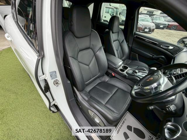 Porsche CAYENNE 2014-07 7818895-5