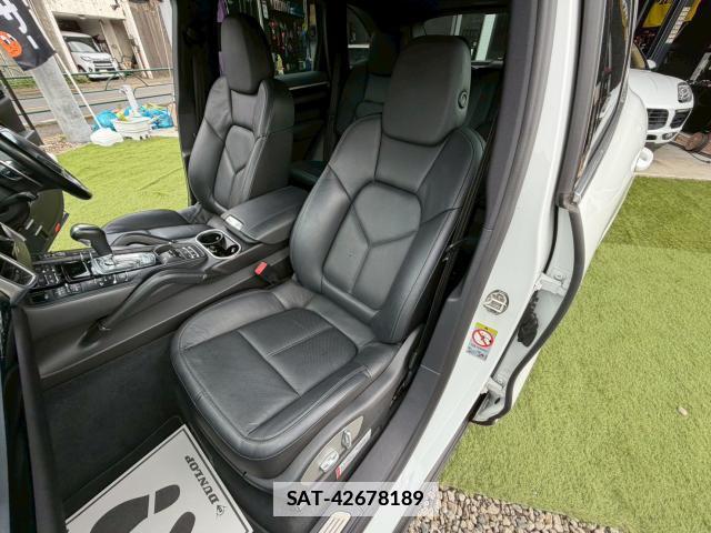 Porsche CAYENNE 2014-07 7818895-7