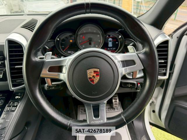 Porsche CAYENNE 2014-07 7818895-8