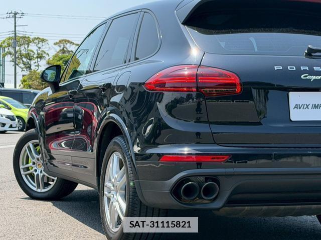 Porsche CAYENNE 2016-12 7820222-6