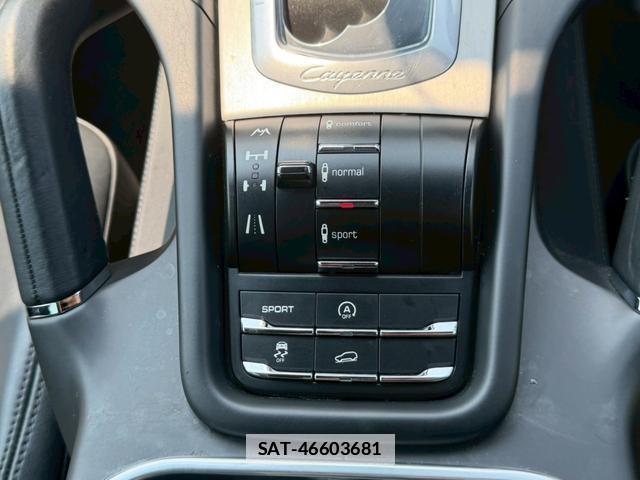 Porsche CAYENNE 2012-12 7820230-13