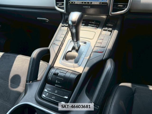 Porsche CAYENNE 2012-12 7820230-14