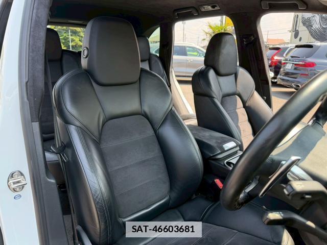 Porsche CAYENNE 2012-12 7820230-16