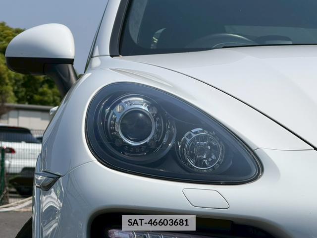 Porsche CAYENNE 2012-12 7820230-2