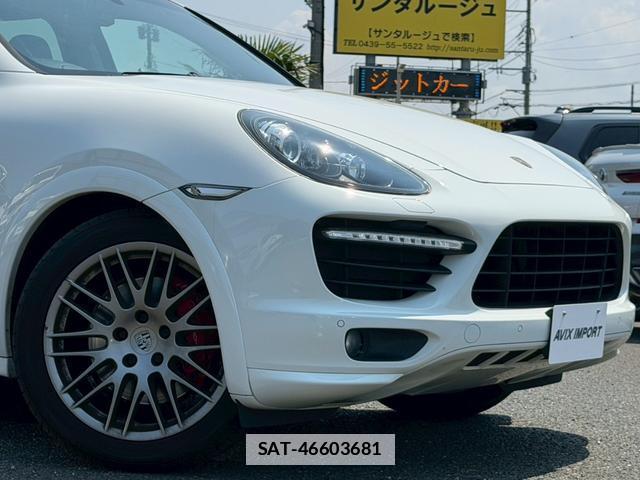 Porsche CAYENNE 2012-12 7820230-4