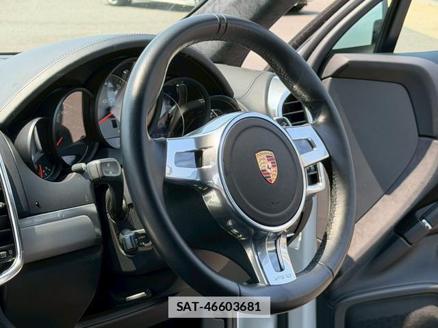 Porsche CAYENNE 2012-12 7820230-8