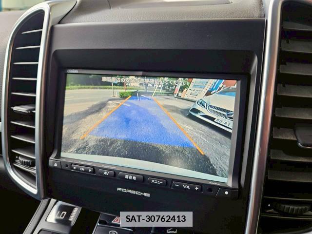 Porsche CAYENNE 2016-07 7820309-11