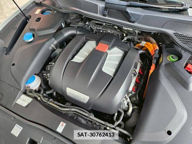 Porsche CAYENNE 2016-07 7820309-19