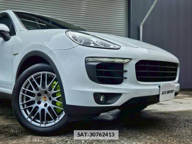 Porsche CAYENNE 2016-07 7820309-4