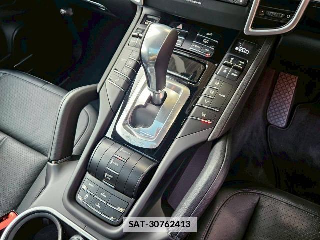 Porsche CAYENNE 2016-07 7820309-9