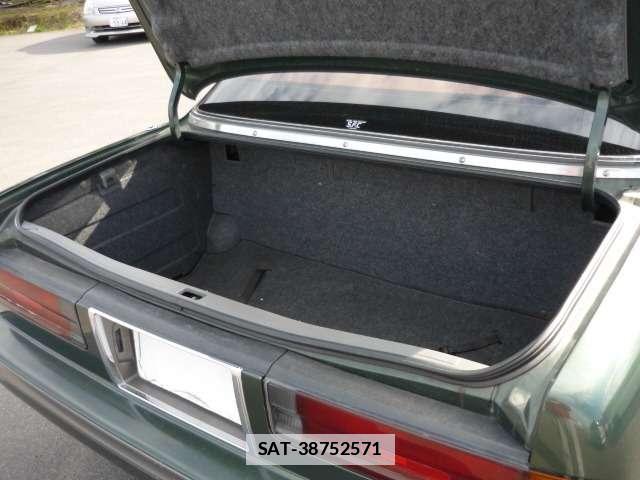 Nissan CEDRIC CIMA 1990-02 7813997-4