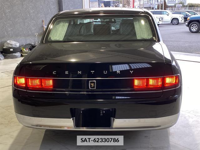 Toyota CENTURY 2023-01 7818706-2