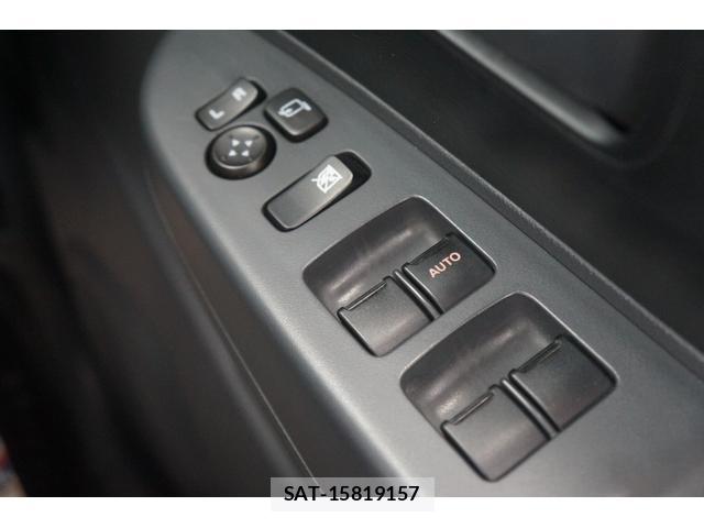 Suzuki CERVO 2009-08 7813580-19