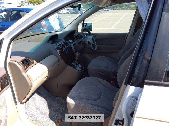 Mitsubishi CHARIOT GRANDIS 1999-10 7813981-2