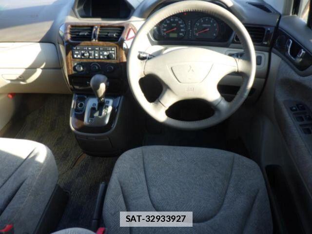 Mitsubishi CHARIOT GRANDIS 1999-10 7813981-5