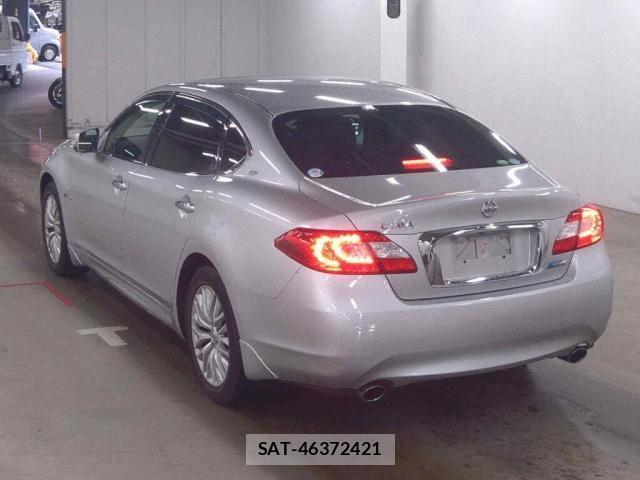 Nissan CIMA 2014-03 7816141-1