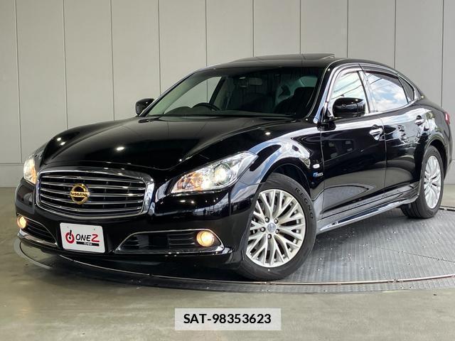 Nissan CIMA 2017-02 7816863-0