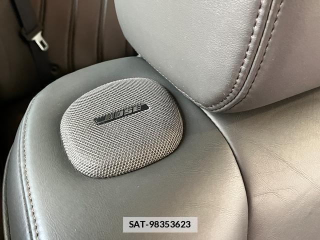 Nissan CIMA 2017-02 7816863-15