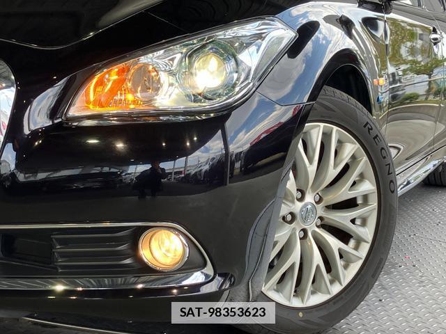 Nissan CIMA 2017-02 7816863-18
