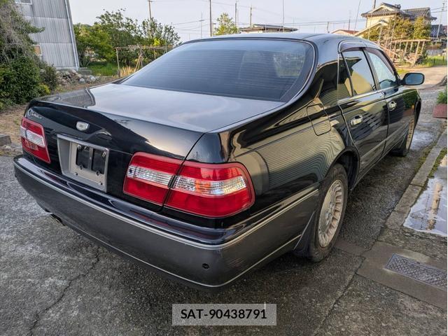 Nissan CIMA 1996-12 7818864-1
