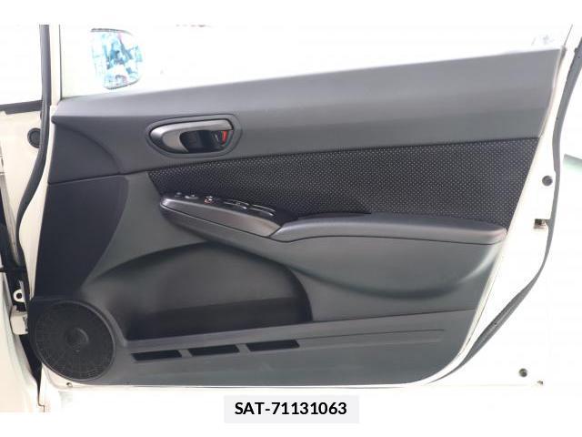 Honda CIVIC 2007-09 7812128-19