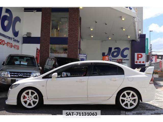 Honda CIVIC 2007-09 7812128-3