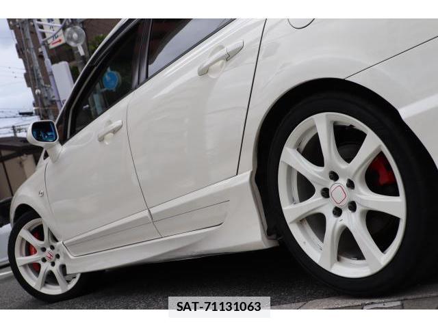 Honda CIVIC 2007-09 7812128-7