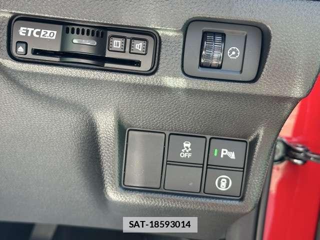 Honda CIVIC 2026-04 7814163-15