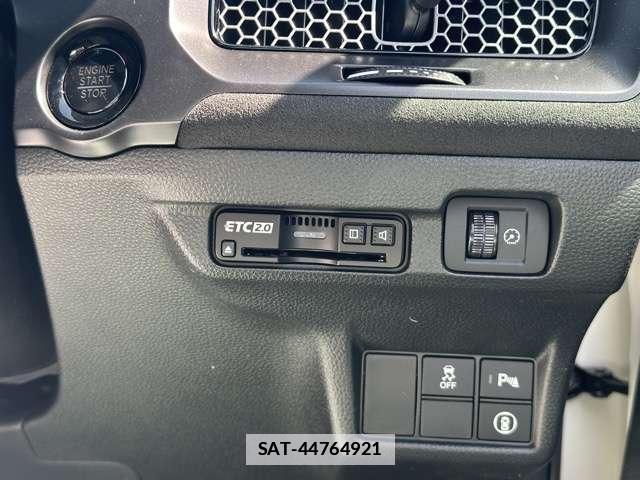 Honda CIVIC 2026-04 7814269-15