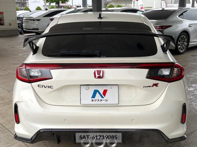 Honda CIVIC 2025-06 7815214-16