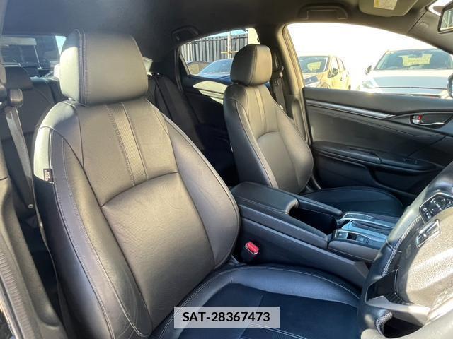 Honda CIVIC 2018-05 7819721-15