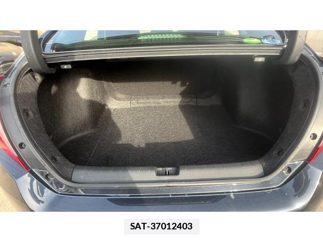 Honda CIVIC 2018-01 7819726-17