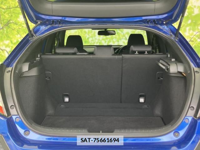 Honda CIVIC 2018-05 7821890-7